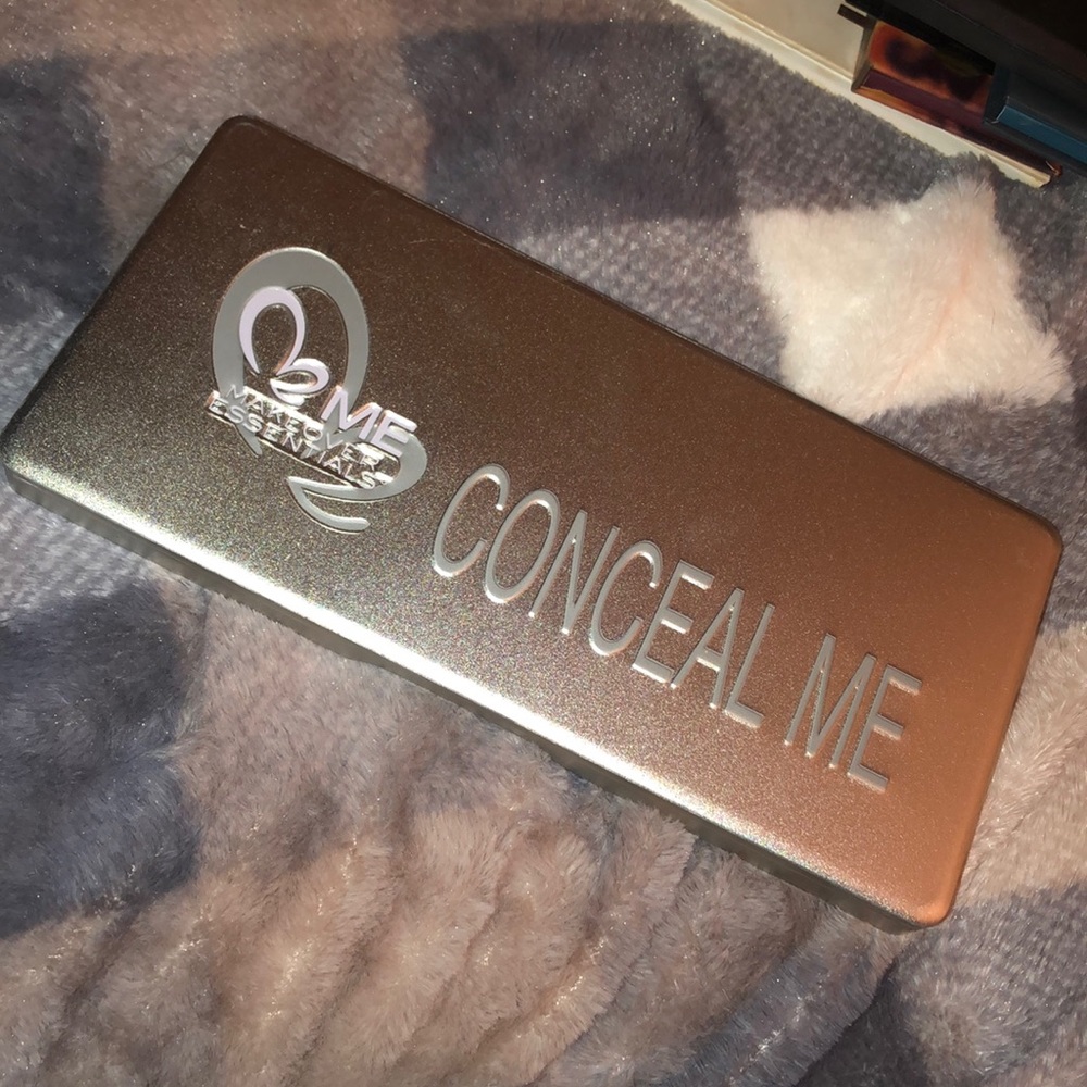 Cream contour palette
